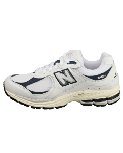 New Balance 2002 Men Running Trainers in White Navy